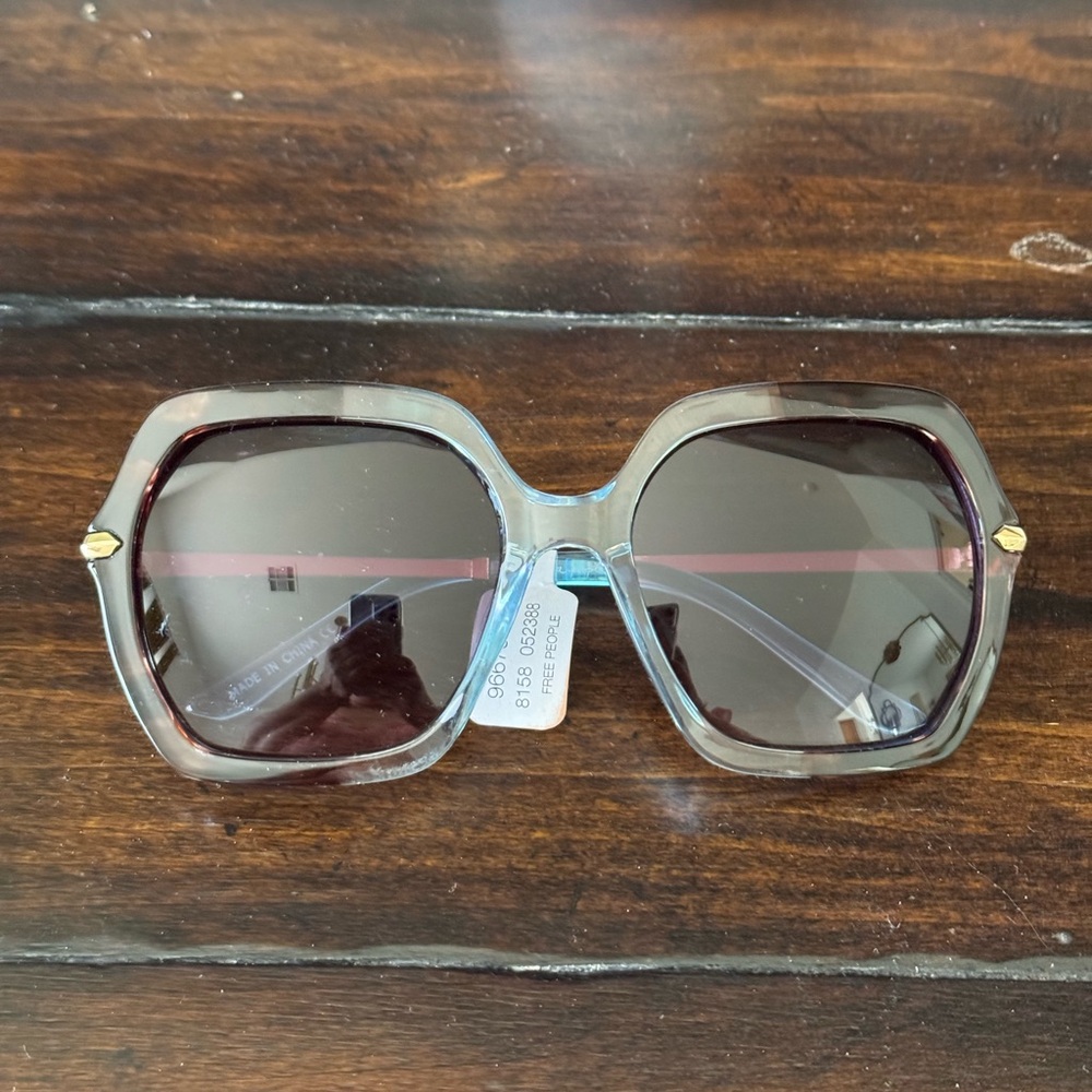 Free People polly Oversized square Sunglasses - Picture 12 of 14